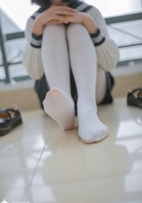 免费av在线观看精品_完整无删减版