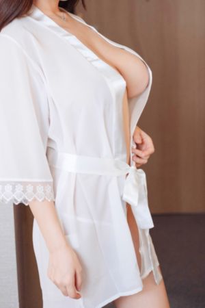 国产人妖在线播放一区二区_高清超清在线观看