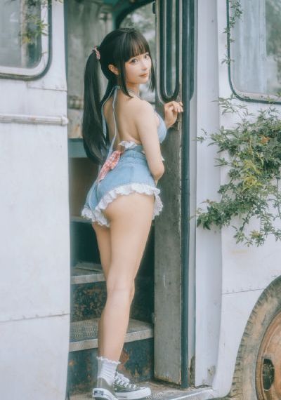 久久久涩涩涩_HD视频大全