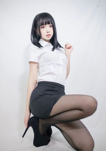 岳精品一区二区中文免费_暖暖免费观看视频